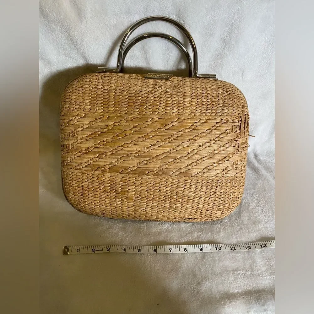 Statement handbag - Picture 4 of 6